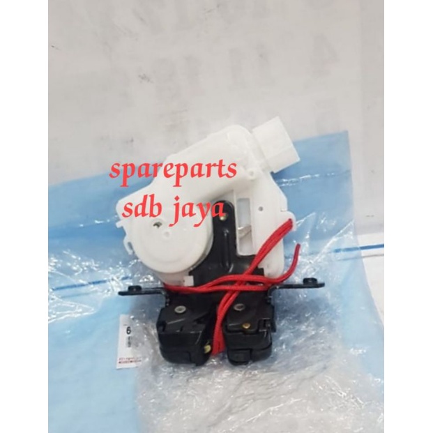 kunci door lock bagasi belakang all new allnew Yaris 2014 keatas 100% original toyota
