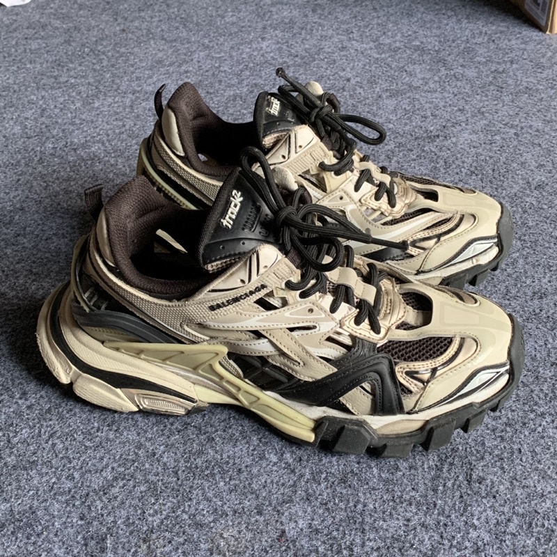 Preloved Balenciaga track 2 Original