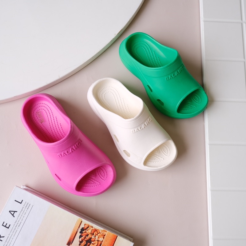 Plain Slip Jibbitz Sandal - Sandal Wanita Terbaru