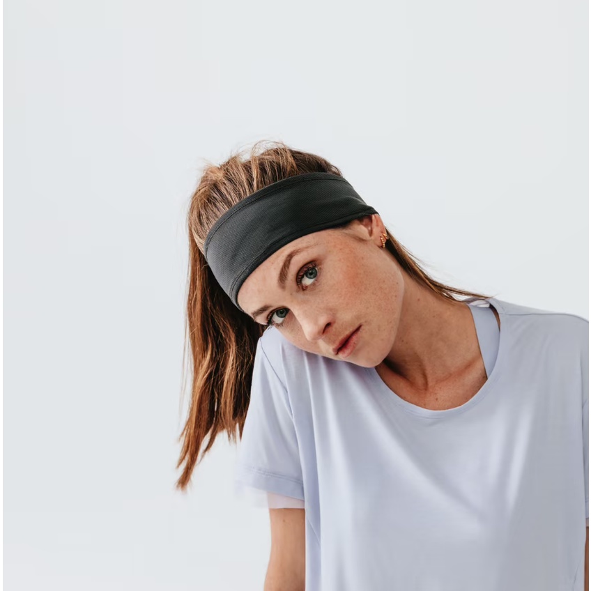KALENJI Kaos Run Feel Wanita Serap Keringat Dan Mengontrol Bau