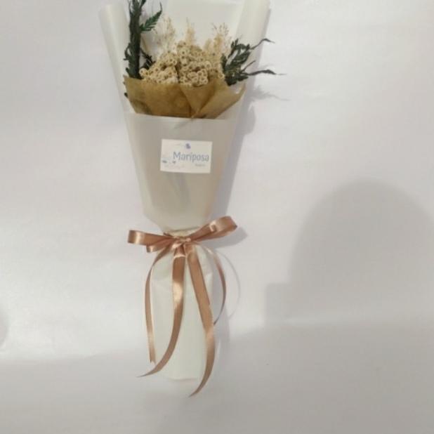 Buket Bunga Edelweis White Choco / Buket Bunga / Edelweis / Wisuda