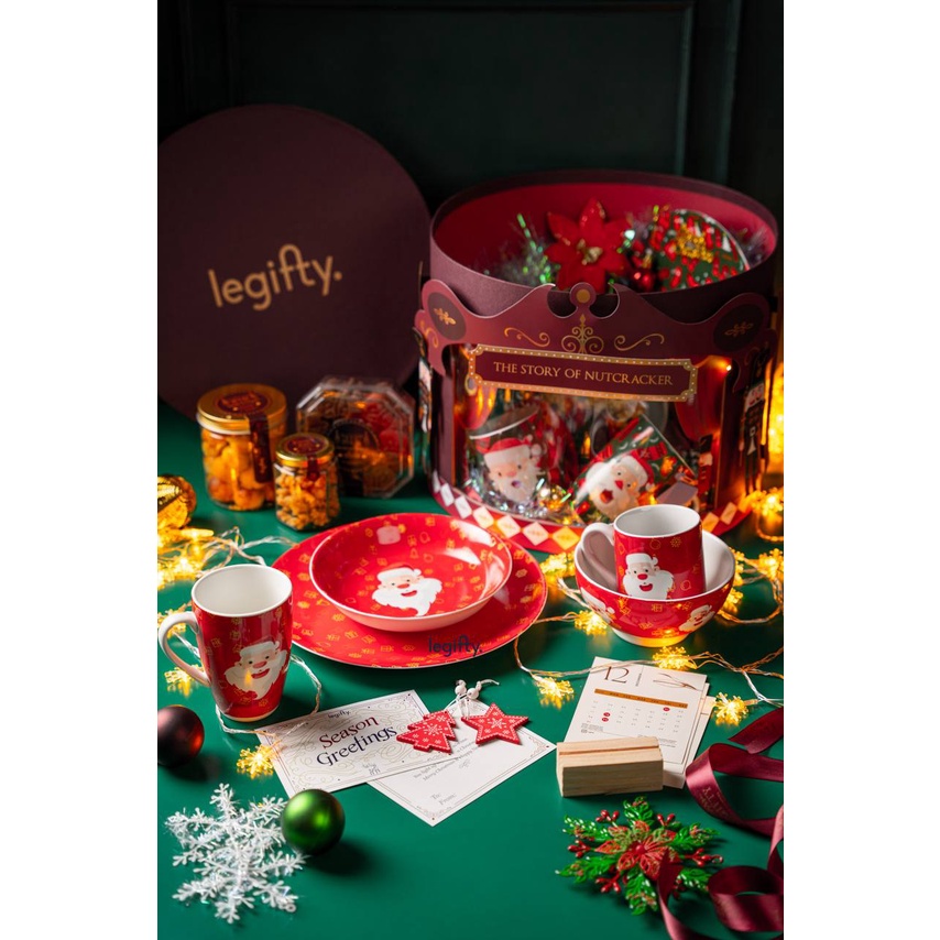 

CHRISTMAS NATAL HAMPERS GIFT BOX LUXURY (MEDAN ONLY)- NUTCRACKER PACKAGE
