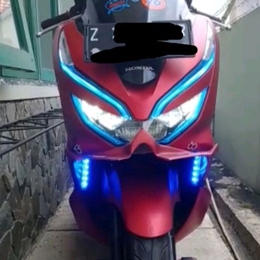 stiker lampu motor pcx 150/stiker alis motor pcx 150/stiker lampu depan motor pcx 150/stiker motor p