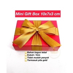 

Mini Gift Box Red Premium 10x7x3 cm/ Kotak Kado Souvenir Natal Christmas Imlek CNY Valentine/ Kemasan Bingkisan Mewah Merah Berpita