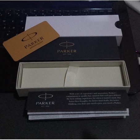 

PULPEN PARKER JOTTER SS STAINLESS STEEL GOLD TRIM ORIGINAL RESMI BEST SELLER