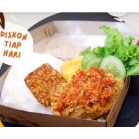 

Paket Ayam Geprek Sambal Merah INSTAN