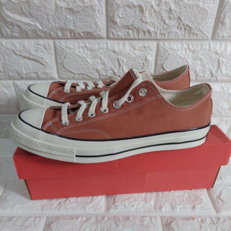 Sepatu converse chuck 70 ox A00461C original size 43 44