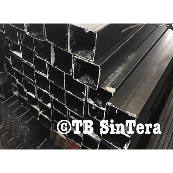 Besi Hollow Hitam 4 x 4 x 6 Besi 1.3 mm / Holo Hitam 40x40