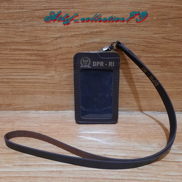 Name Tag Tempat Id Card Dpr Kulit Holder Id Card Kulit Dpr Ri Kalung