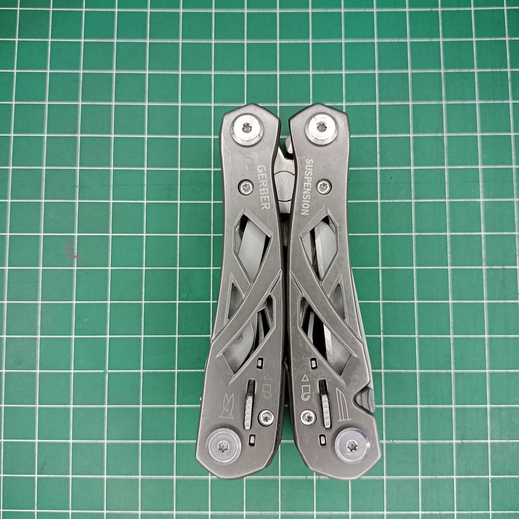 GERBER MULTITOOLS SUSPENSION Tang obeng pisau saw gunting Kikir lipat