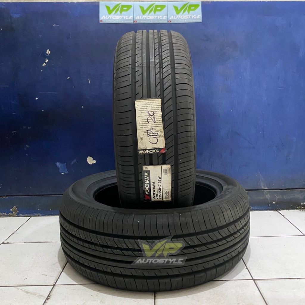 Ban Mobil Import R17 Ban YOKOHAMA ADVAN dB-V552 97W 225 55 R17 Ban Standar Mobil HRV Nissan Juke Buk