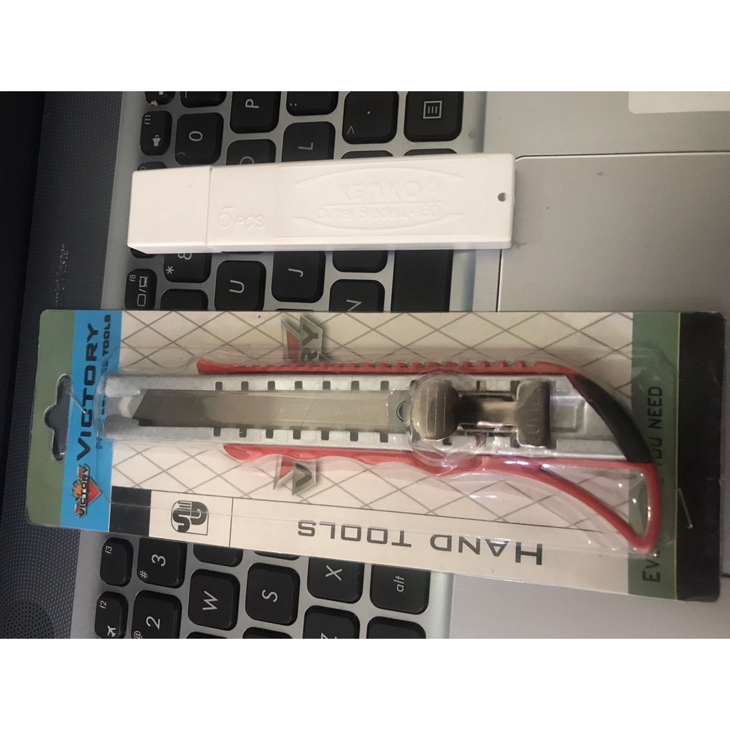 GROSIR Cutter Besar VICTORY GRATIS REFILL PISAU 1TUBE/Kater L-500 JOYKO FREE L-150 1TUBE isi 5pcs