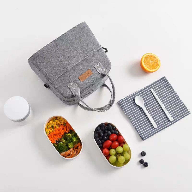 Tas Tempat Makan Alumunium Foil Anti Panas / Lunch Bag Cooler Dengan Handler Dan Strap