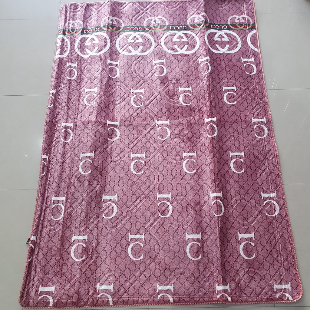 Karpet Malaysia Flanel Foam Ukuran 140 x 190 Tebal 12mm