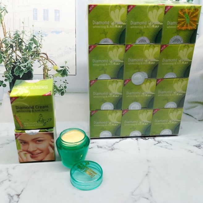 LUSINAN CREAM DIAMOND GINSENG WHITENING &amp; ANTI ACNE