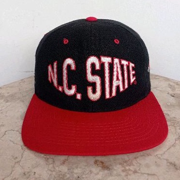 Topi Snapback Vintage NC (North Carolina) STATE WOLFPACK Snapback Cap