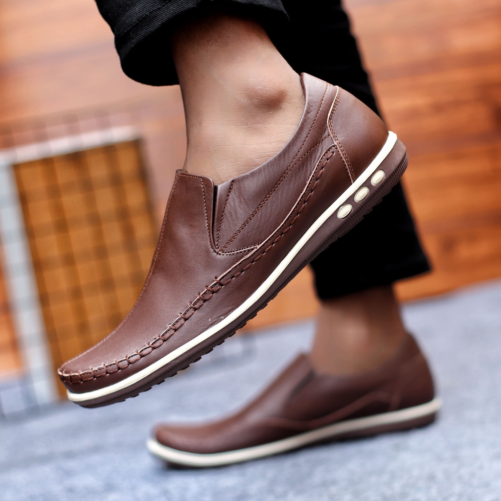Sepatu Pria Asli Kulit DIAZ Sepatu Slip On Kerja Simpel Terbaru Sepatu Cowok Keren Sepatu kickers or
