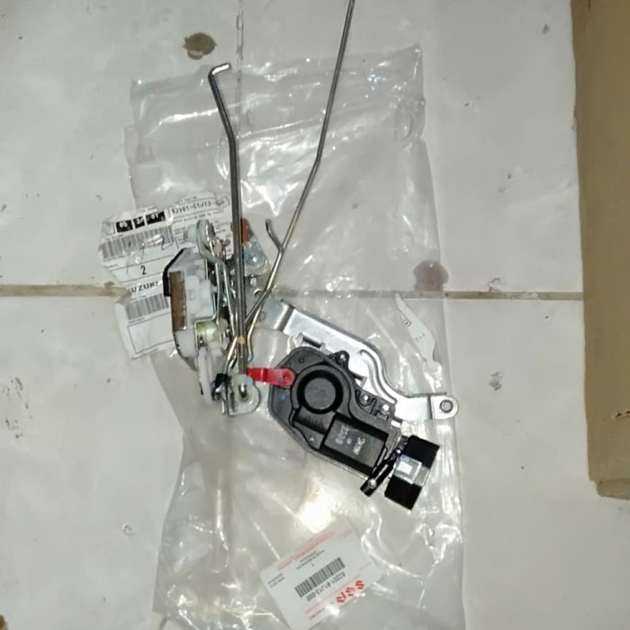 Door lock mekanis pintu depan Suzuki APV kanan type central lock