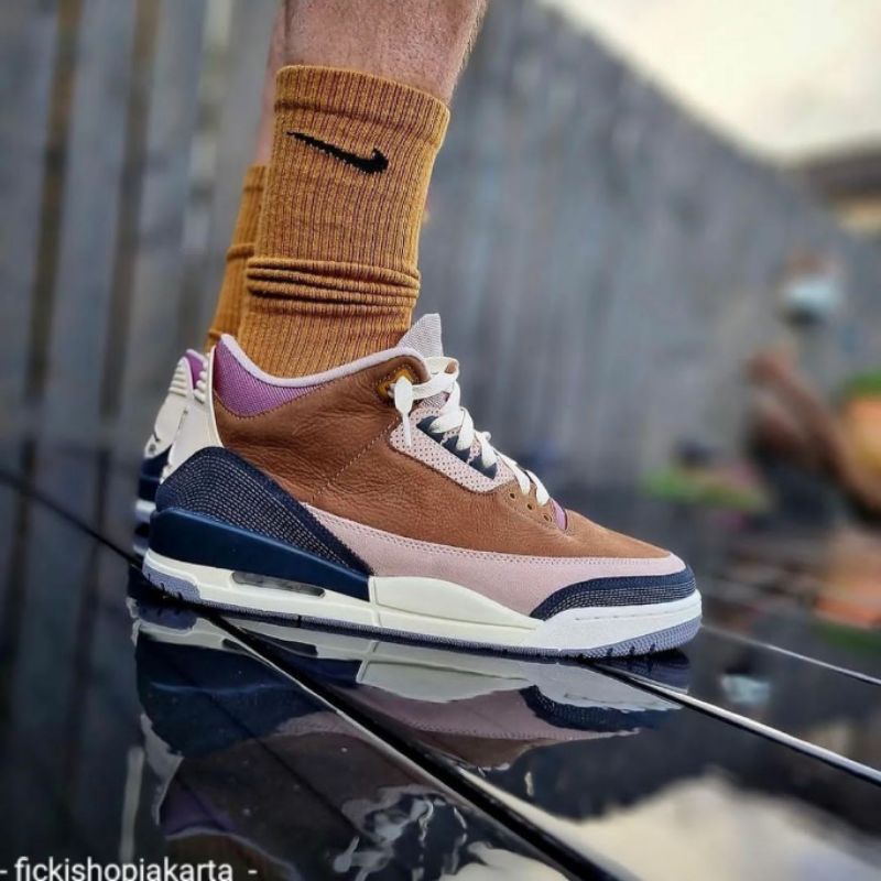 SEPATU AIR JORDAN 3 RETRO ARCHAEO BROWN