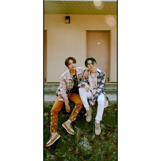 Lucky draw 2 pc nct dream 127 wayv random taeil johnny kun haechan winwin lucas renjun doyoung yuta 