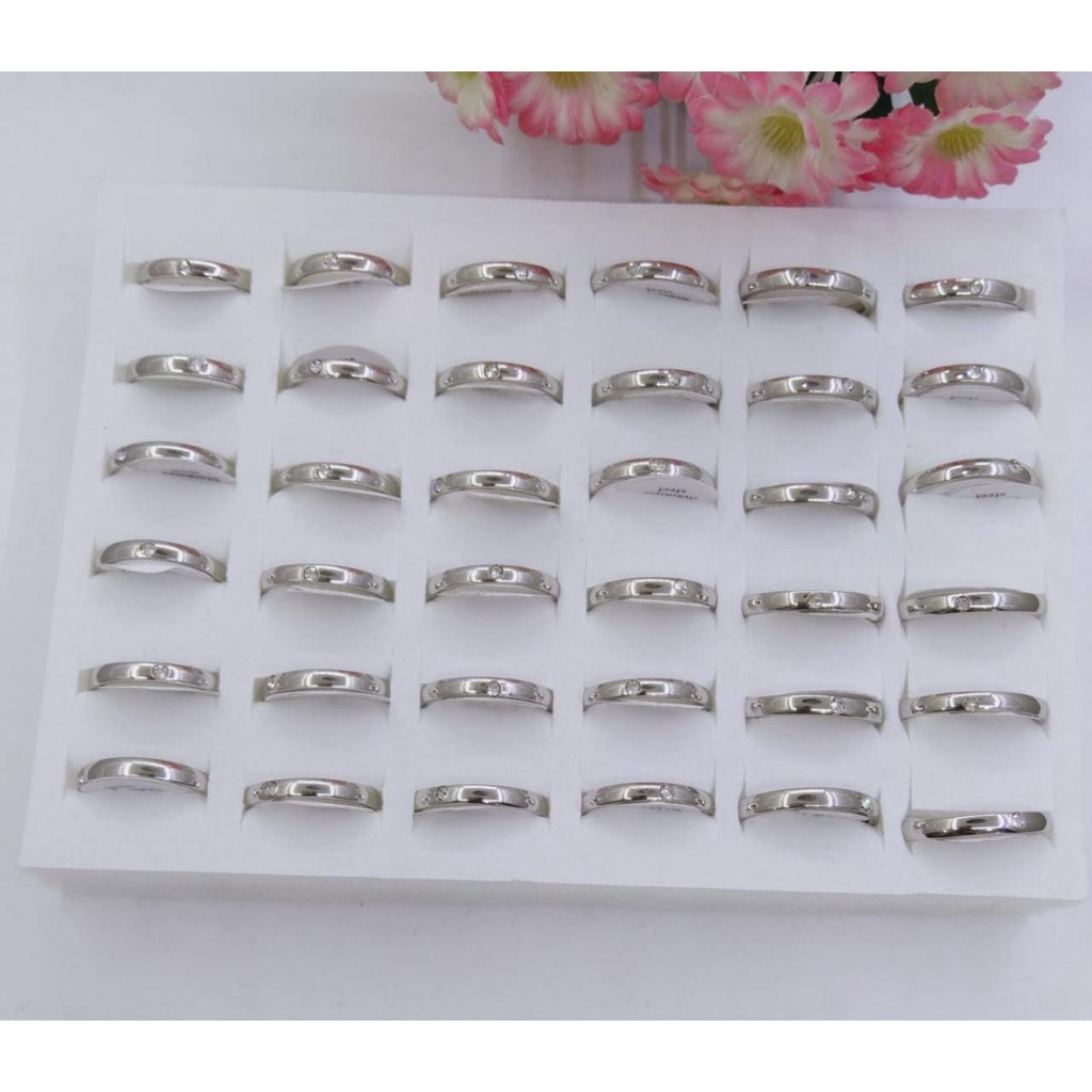 CINCIN TITANIUM GROSIR 1 BOX ISI 36 PCS UKURAN 16 SAMPAI 19 / PERAK SILVER POLOS 3MM / DUNIA GELANG