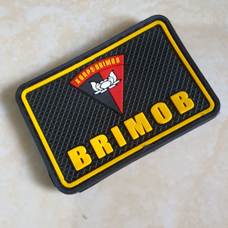 patch rubber logo korps brimob kotak lis kuning / polisi / polri / police / tempelan emblem karet velcro