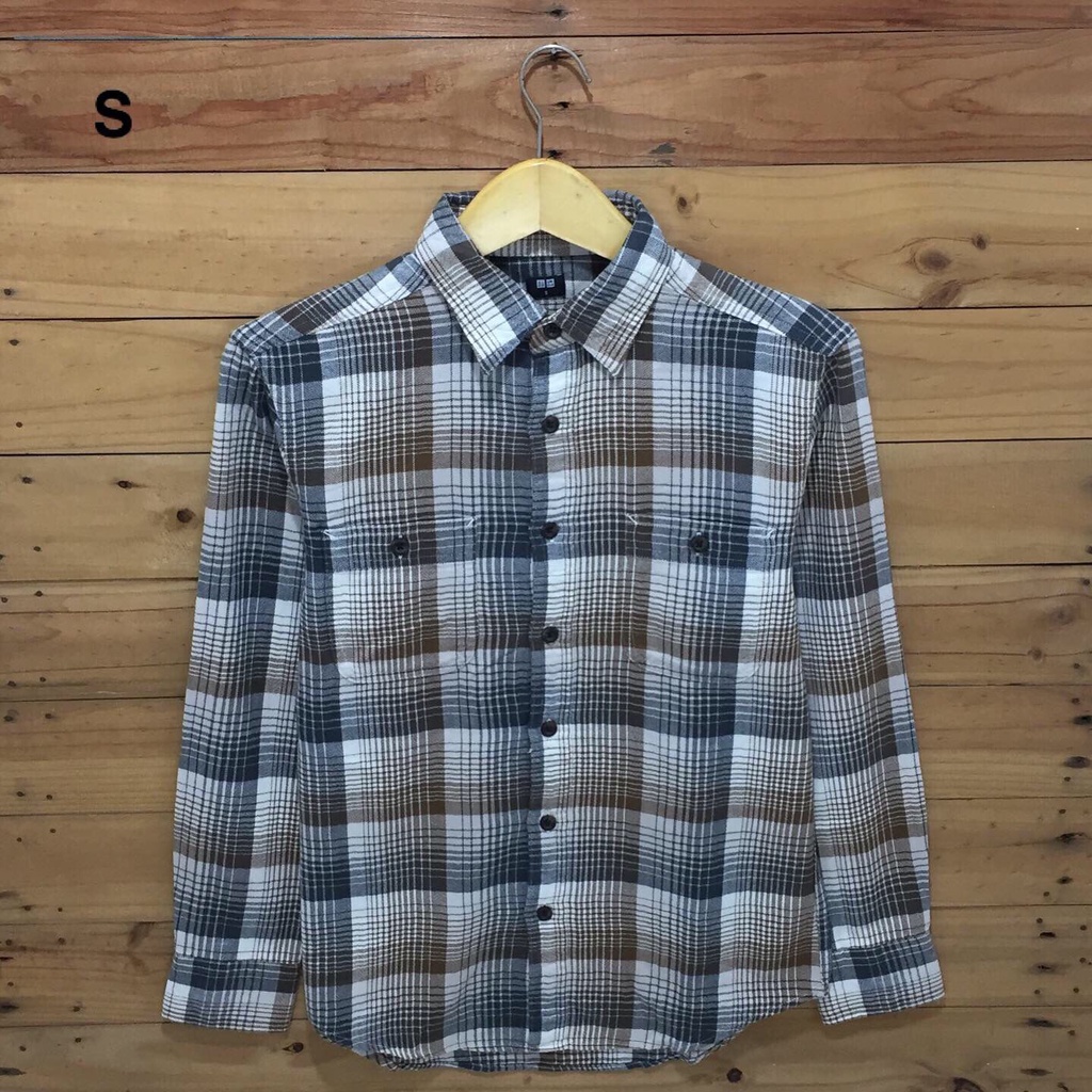 Kemeja Flannel Uniqlo Size S