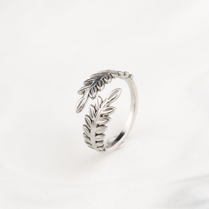 Cincin Model Terbuka Dapat Disesuaikan Bahan Stainless Steel 2 Warna Gaya Punk Untuk Wanita