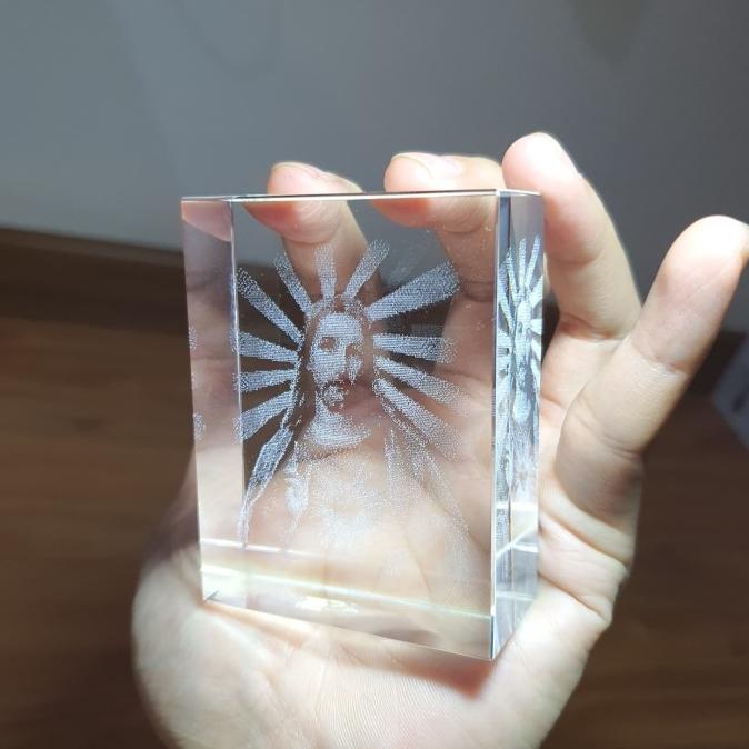 patung kristal crystal tuhan yesus pajangan hiasan natal kristen salib