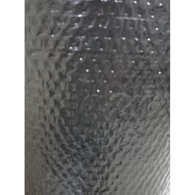 

Bubble wrap roll hitam dan bening wellpack uk 125cm x 50m - bening