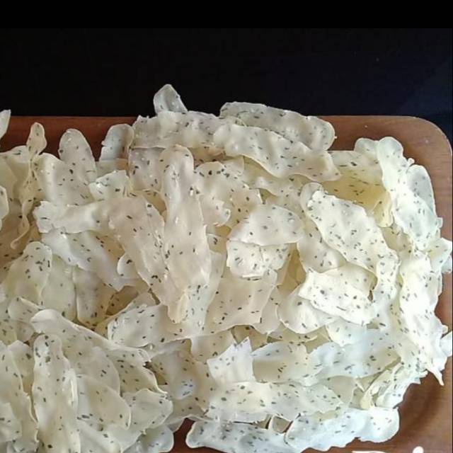 

opak (kerupuk singkong)