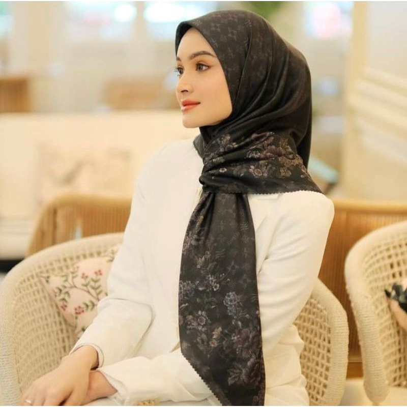 Em3 Scarf motif Sanita series Lasercut Hijab Segiempat Voal Deenay BY RUSHSHINE