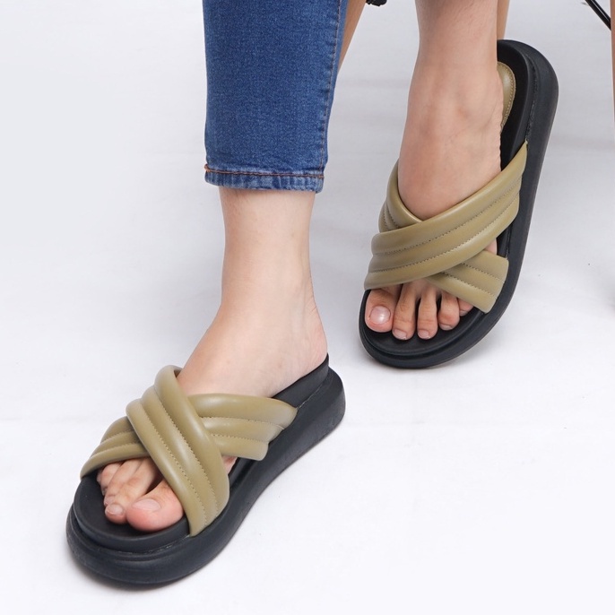 LAPEPA YUK - Dunkenstock TIGGO Sandal Wanita Silang Tinggi 5cm Size 36 - 40 Selop Tidak Licin Sendal Beleza Wedges Slop Birken Rumah Belezza 37 38 39 Warna Black Hitam Belleza Kekinian Premium Terbaru Shoes Ori Original Mall Official Store