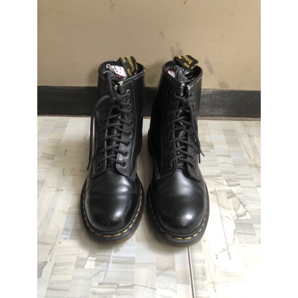 Dr Martens Second Bekas Preloved 1460 bukan 1461 Adrian Tassel
