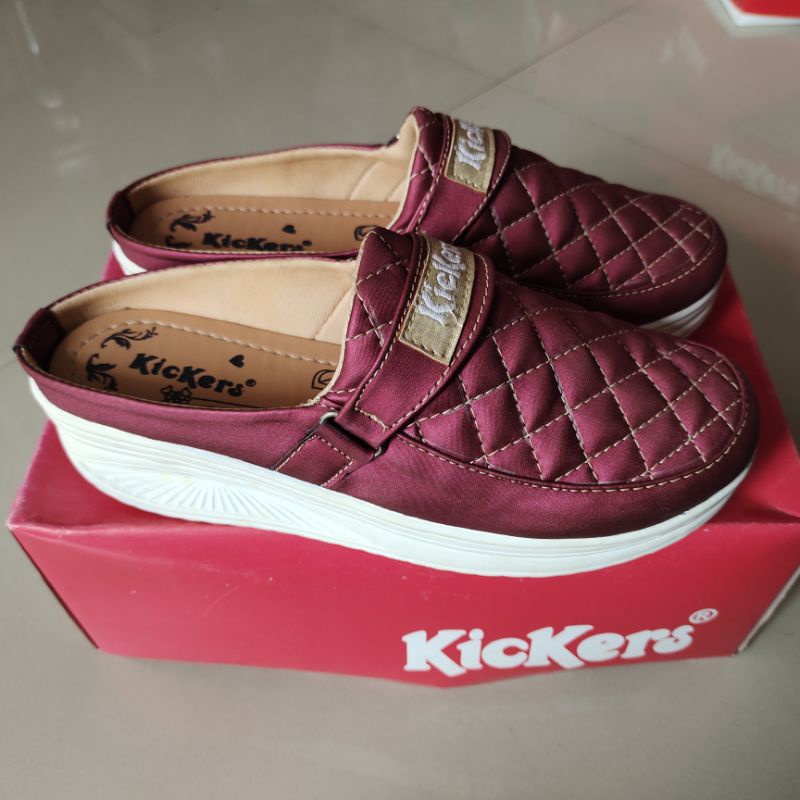 Obral Murah Kickers Sepatu Sandal Wedges Wanita Maroon
