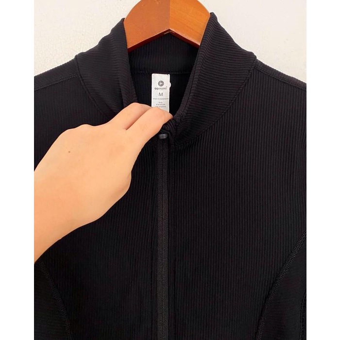 Jaket Olahraga Wanita / 90Degree Sport Jacket (Black) 64