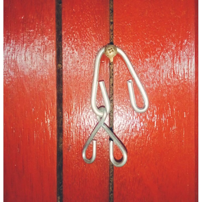 pengait per 2lobang/ gantungan per to lainnya harga 2pcs