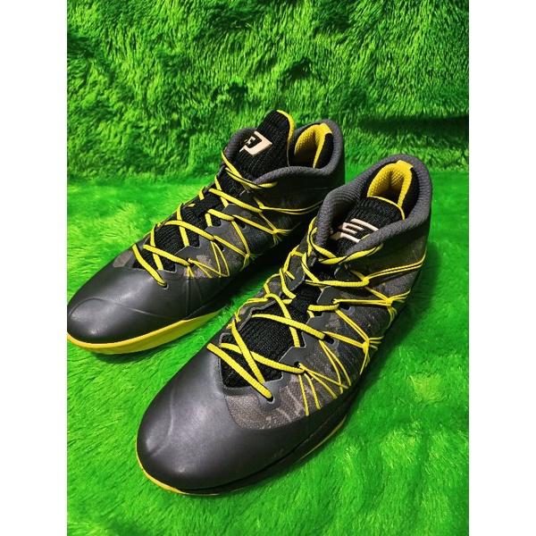 Air Jordan CP3 7 AE Dark Grey Vibrant Yellow