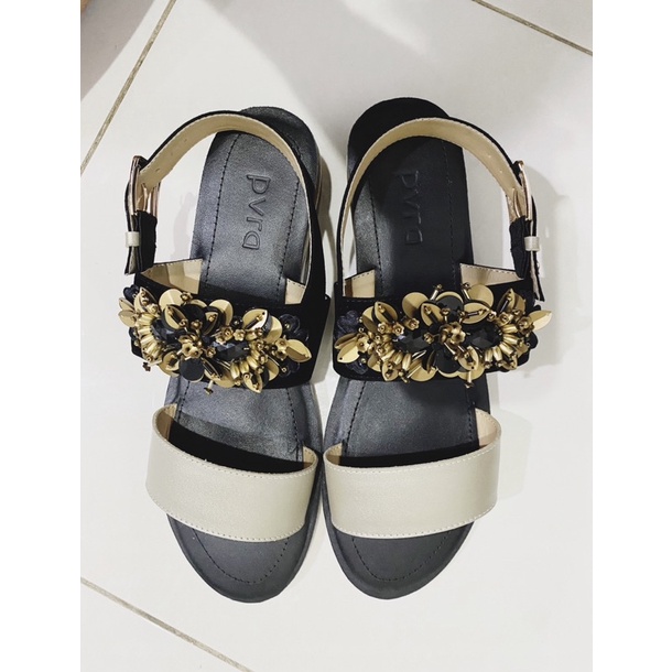 NEW PVRA DUVVA DUO HEELS SIZE 40