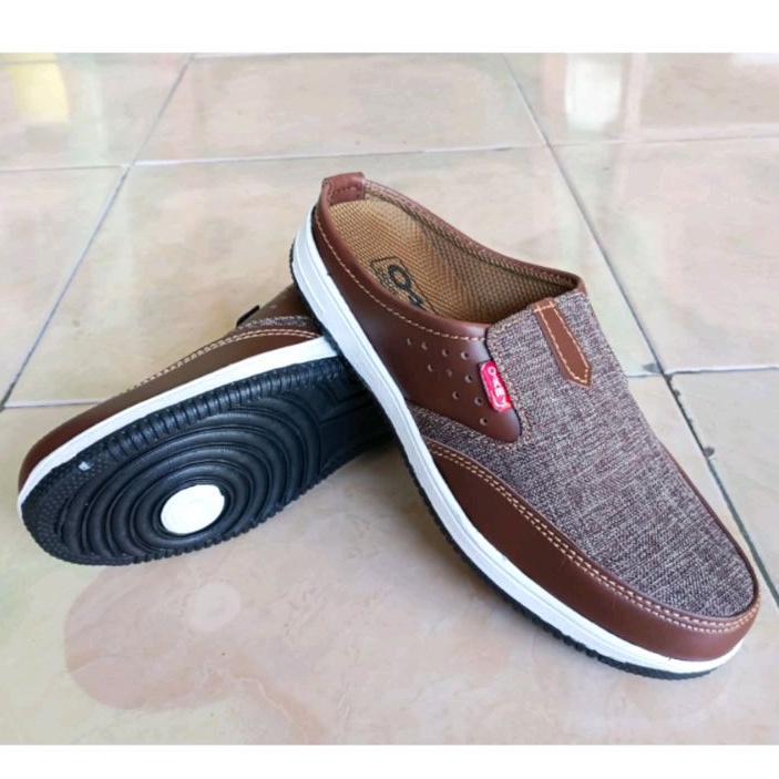 Sepatu Sandal Selop Pria Casual Terbaru Kekinian