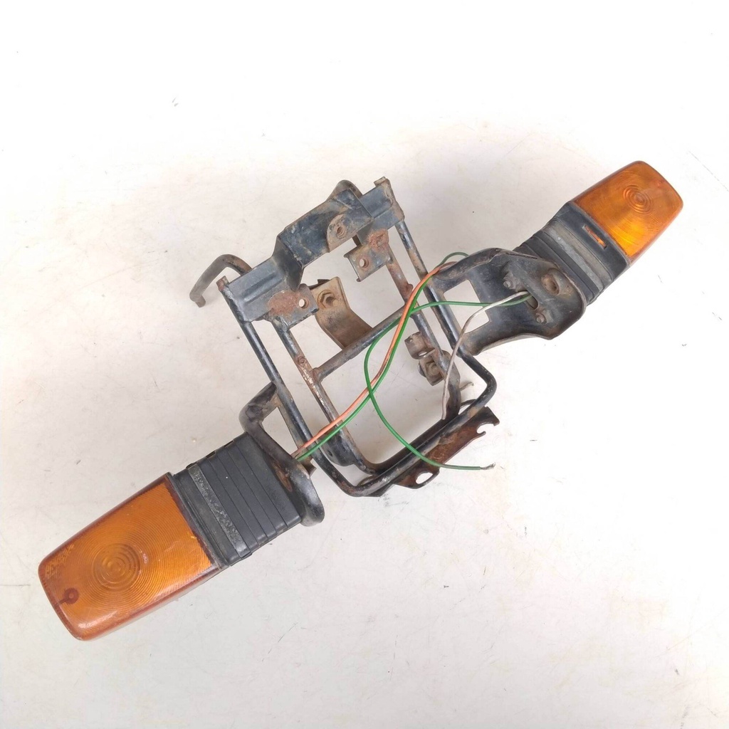 BRAKET LAMPU DEPAN GL MAX ORIGINAL BEKAS PANGKON DUDUKAN LAMPU DEPAN GL MAX ORIGINAL