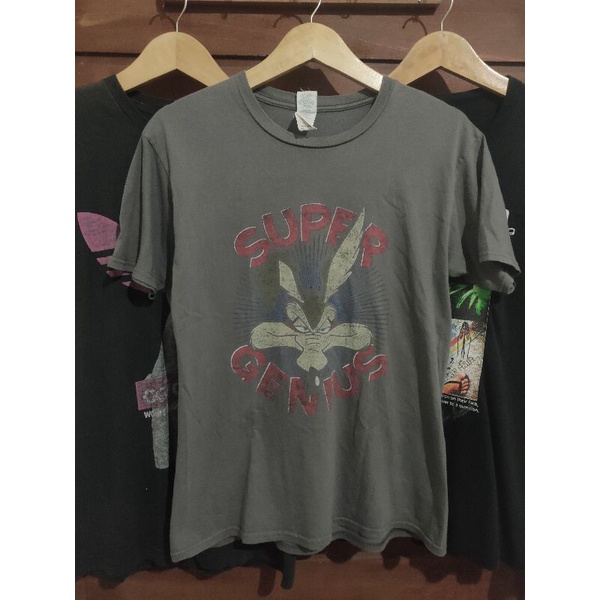 t-shirt vintage looney tunes wile E original by gildan