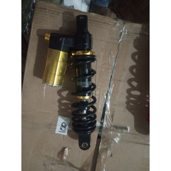 sok belakang DBS paryasi untuk motor metic warna hitam