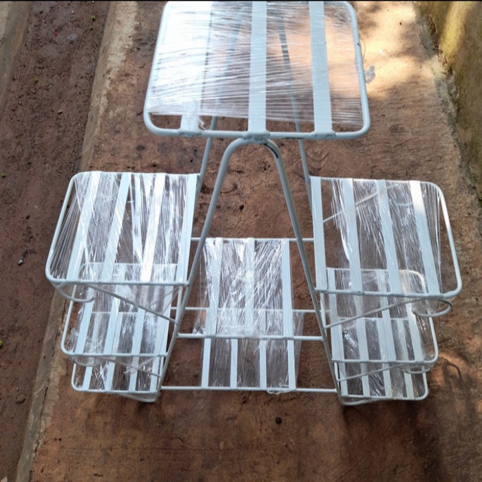 Rak pot besi 9 susun / rak besi