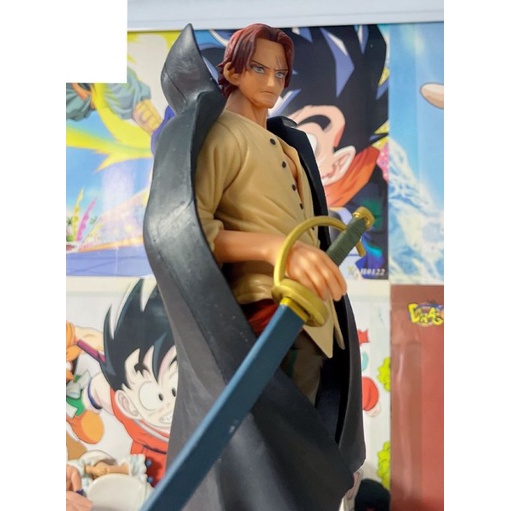 Red Shanks Red Haired One Piece Anime Action Figure Tinggi 22CM