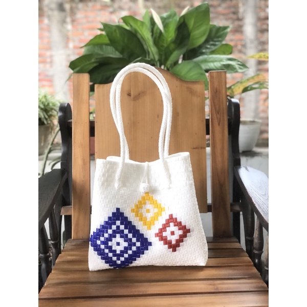 Tas anyaman Plastik Jali Motif Premium Bunga Tali Panjang Termurah/Grosir