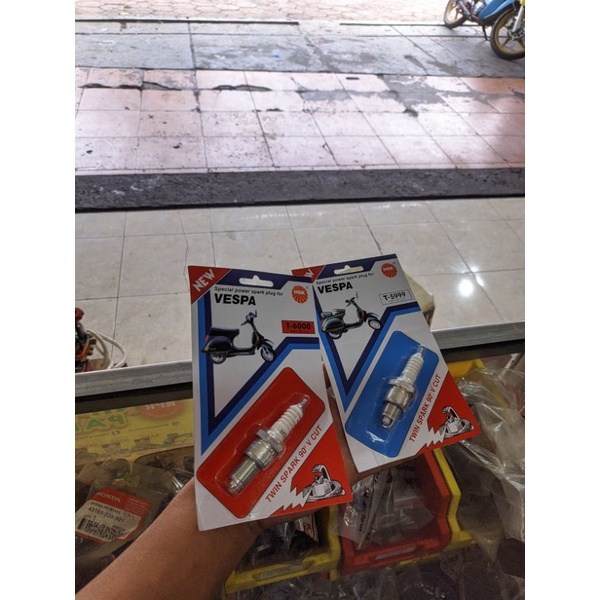 BUSI VESPA NGK