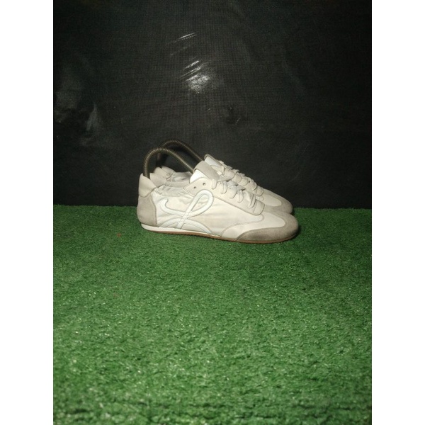 sepatu second branded LoeweMade in italySize 36