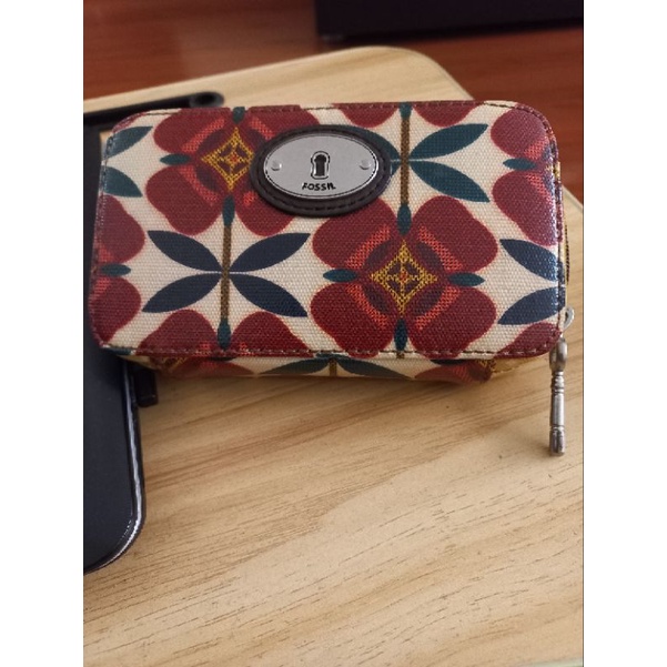 fossil wallet keyper