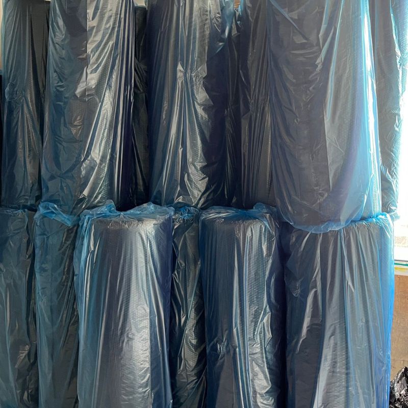 

Bubble Wrap Hitam 125x50, berat 3 kg